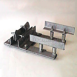 Treadle Rail Mounting Base, Bh Rail, Cpte With Fixing Bolts