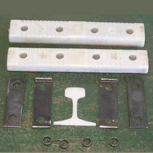 Insulated Joint Kit Complete 98 Fb 4 Hole, Comprising Joint Assembly Kit And Fishplates.