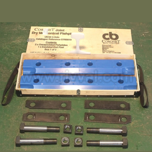 Insulated Joint Kit Complete Cen60 E1/E2 4 Hole, Comprising Joint Assembly Kit And Fishplates